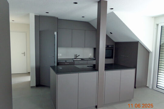Rosenweg 2 DG Whg 4-5 Zimmer Küche 2025-001.jpg